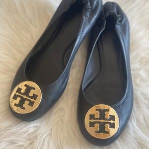Tory Burch Flats Round Gold Logo